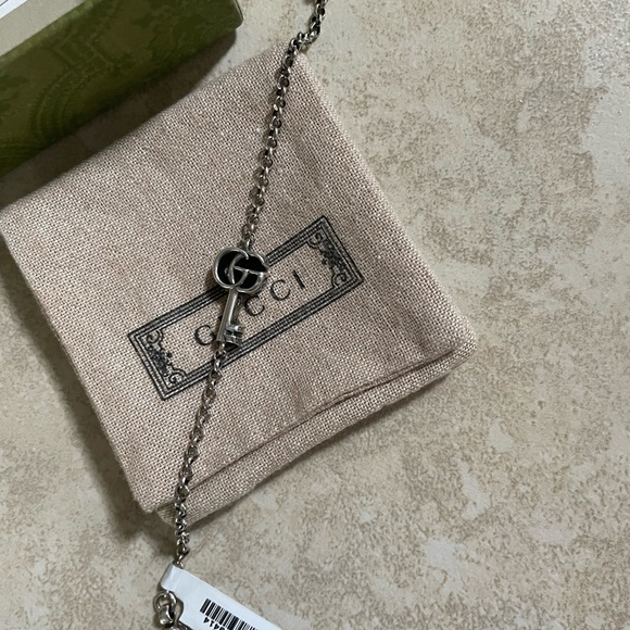 Original Gucci Sterling Silver Interlocking Key Bracelet Authentic - Picture 3 of 9